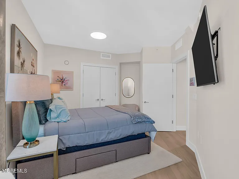 350 Ocean Ave #403 — Photo 23