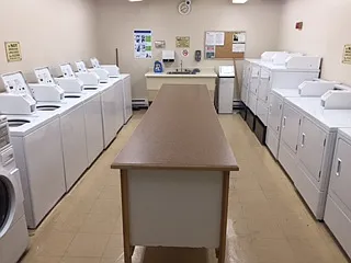 Fred J Beavis Apartments — Photo 4