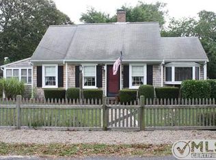 10 Hamilton Rd, Dennis Port, MA 02639