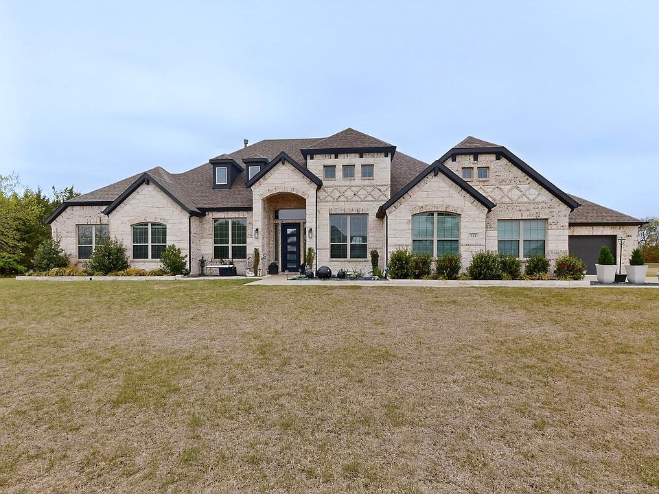 1st image of 324 Ledstone Ct
