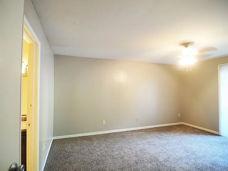 9016 Mahogany Row SE — Photo 9