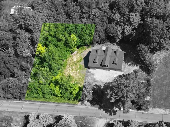 Milton Ave, Lake Milton, OH 44429