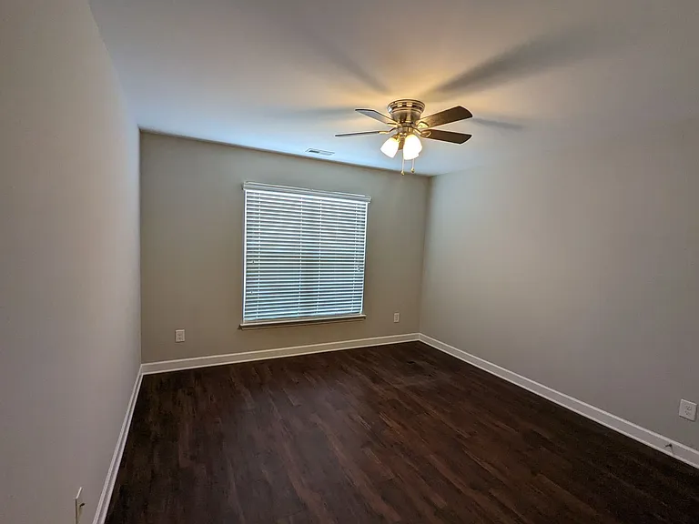 128 Mackwood Rd — Photo 9