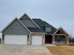 10725 Two Lakes Dr, Yukon, OK 73099