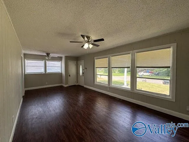 2810 Hillsboro Rd SW — Photo 7