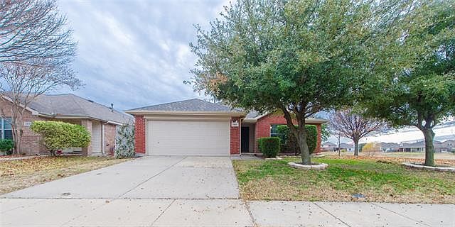 1st image of 11817 Hickory Cir S