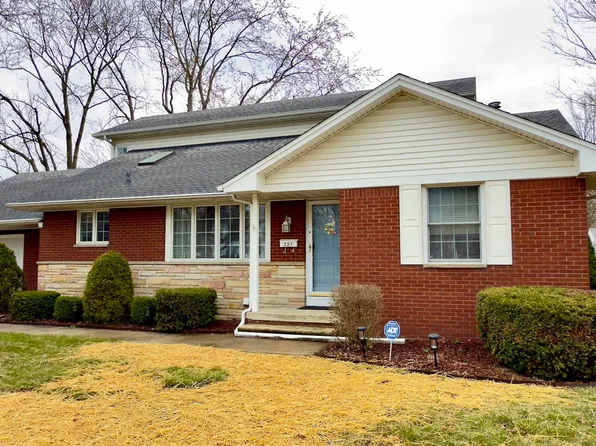 227 Orchard Dr, Monroe, MI 48162