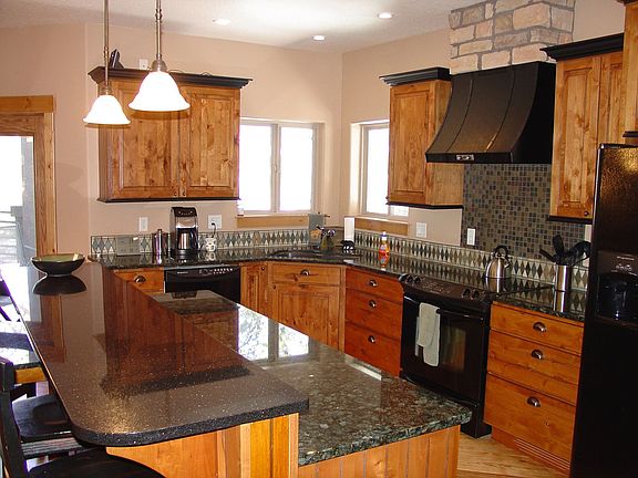 Kitchen with Granite