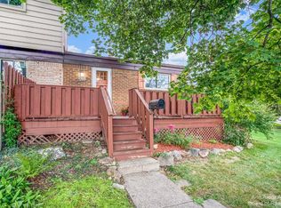 598 Lambkins Rd, Saline, MI 48176