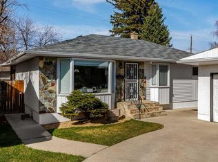 4716 S 26th Ave SW, Calgary, AB T3E 0R2