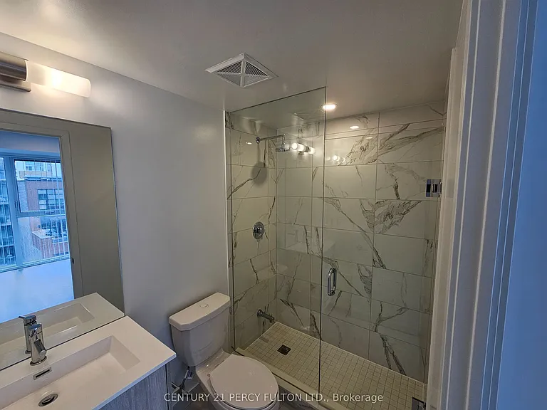 180 Front St E #906 — Photo 17