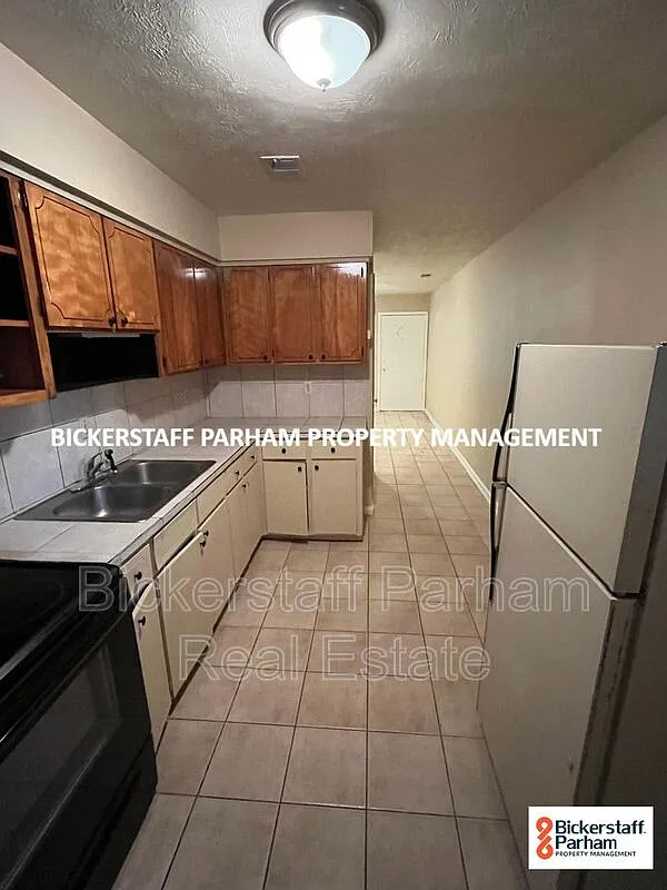 2 bed, 1.0 bath, 1259 sqft, $650 — Photo 3