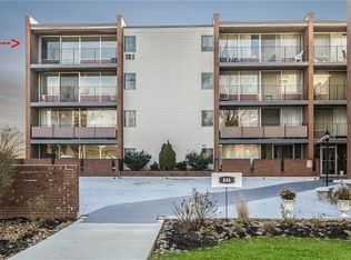 446 Hoodridge Dr APT 403, Pittsburgh, PA