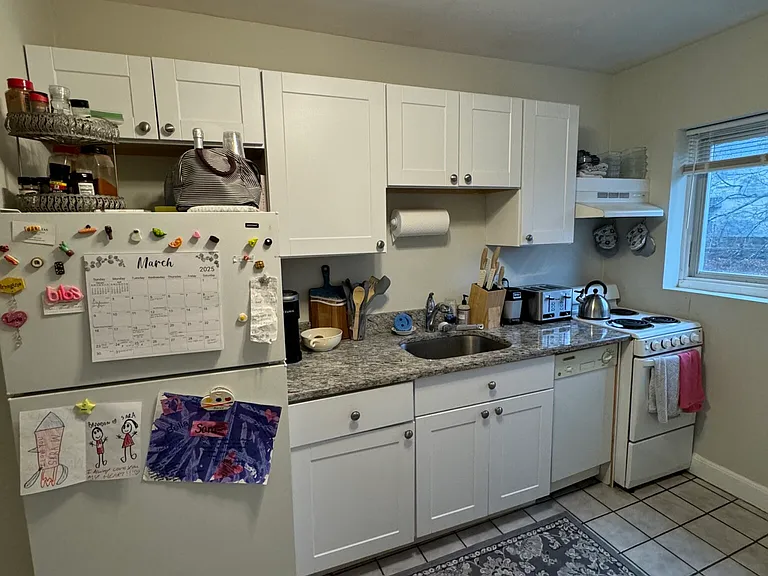 63-65 Selkirk Rd #6D — Photo 1