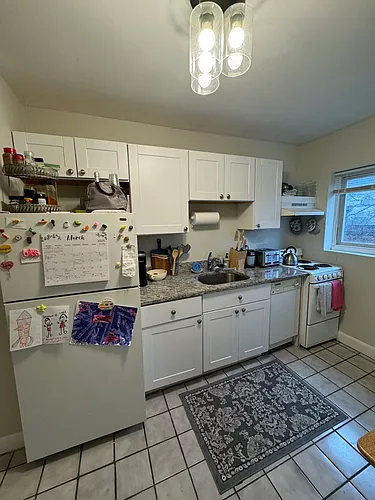 63-65 Selkirk Rd #6D Photo 1