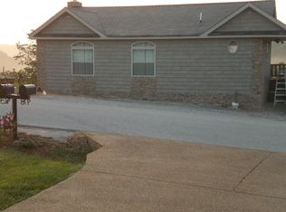 963 Drury Ridge Rd, Hartsville, TN 37074