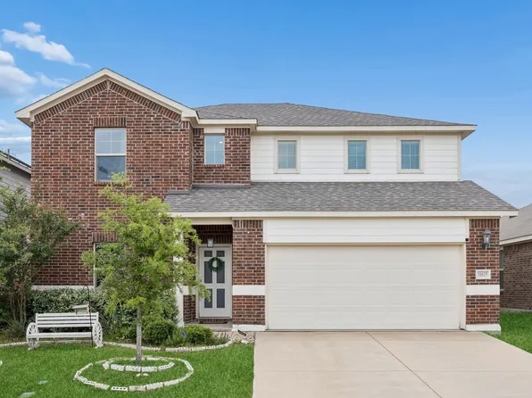 10625 High Ridge Ln, Fort Worth, TX 76108