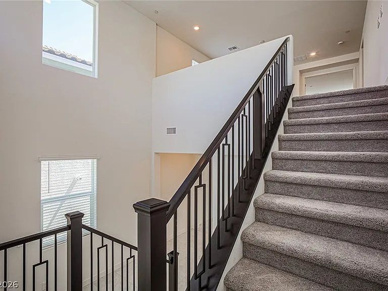 5644 Hill Spire St — Photo 20
