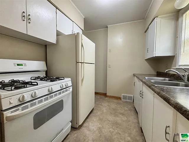 3215 Nebraska St — Photo 3