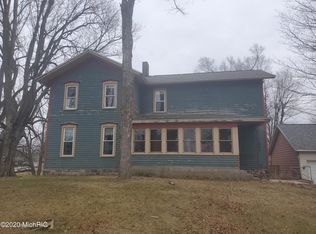 317 E Lincoln St, Hastings, MI