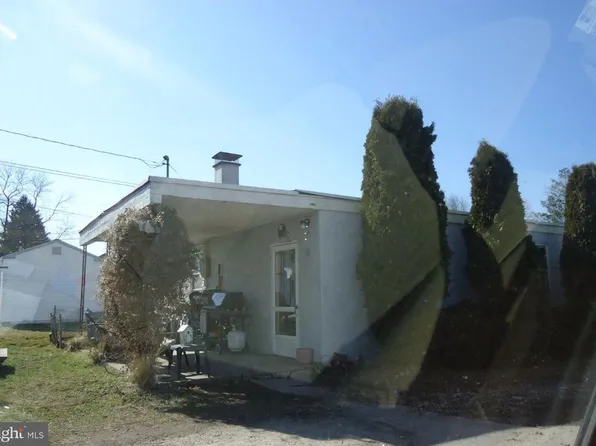 4250 Queen St, Dover, PA 17315