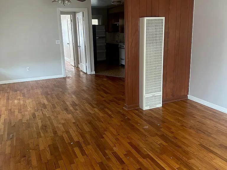 704 W 8th Ave #C — Photo 2