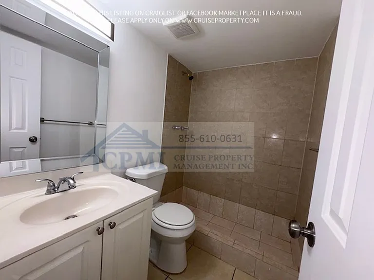 1095 W 77 St Hialeah, FL 33014 — Photo 33
