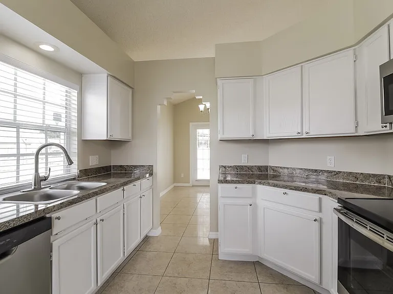 8603 Fort Jefferson Blvd — Photo 8