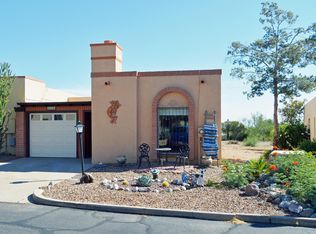 1300 W Camino Lucientes, Green Valley, AZ 85622