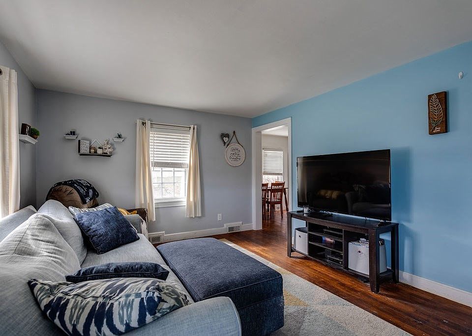 90 Ararat St, Worcester, MA 01606 Zillow