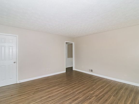 4th image of 7006 Knollwood Dr