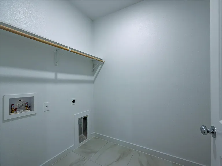 230 Brown St #B — Photo 5