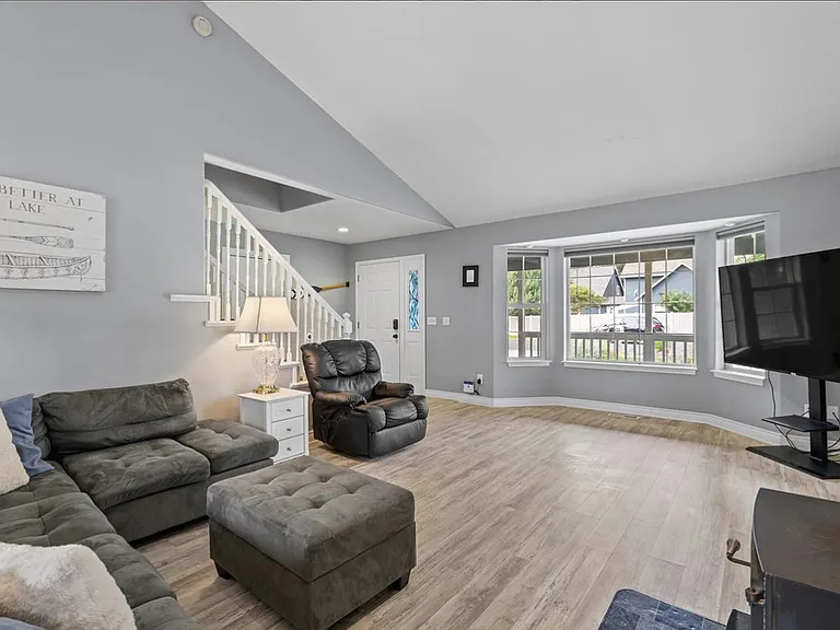 3200 N Wedgewood Loop — Photo 4