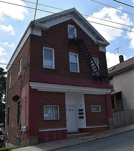 1 bed, 700 sqft, $1,400 — Photo 2