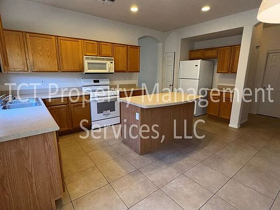 4th image of 12827 W Modesto Dr