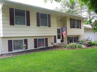 9 Hickory Park Rd, Cortland, NY 13045