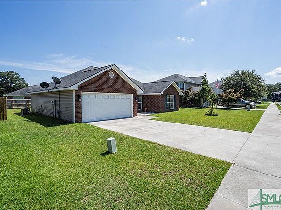 3rd image of 238 Augusta Way