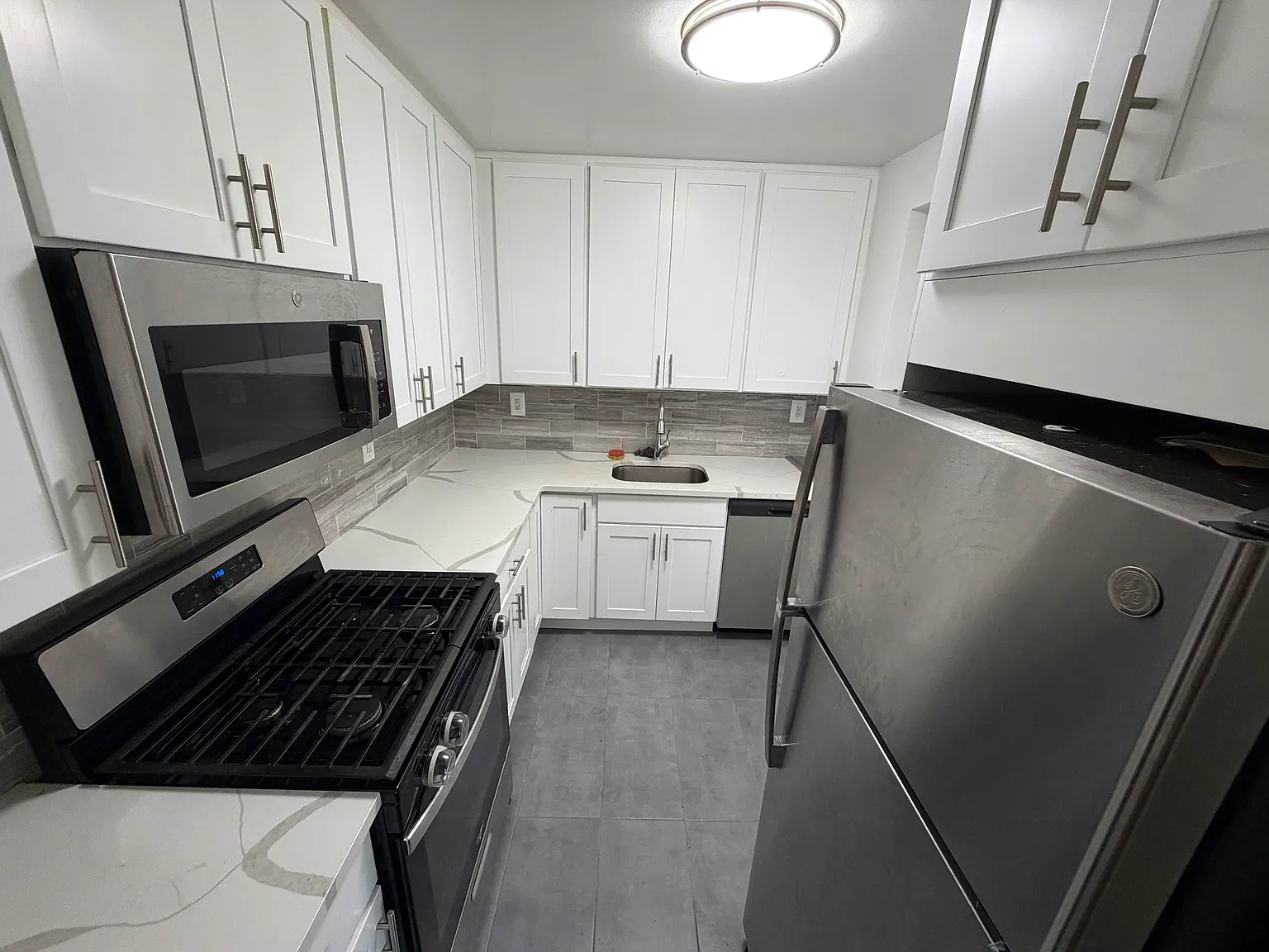 71st Cres, Fresh Meadows — Photo 3