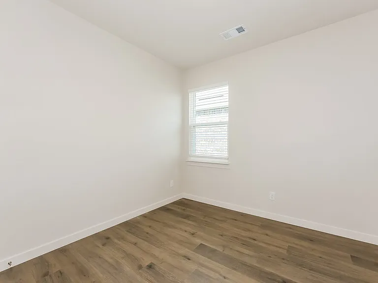 313 Patton Ln — Photo 12
