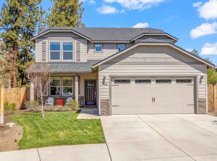 746 N Roundhouse Ct, Sisters, OR 97759