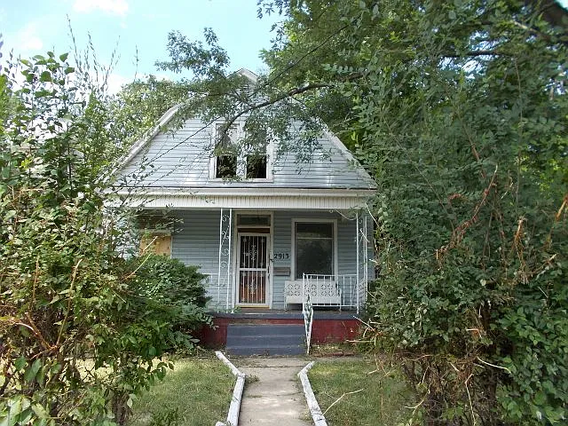 2913 W Krause Ave photo 1