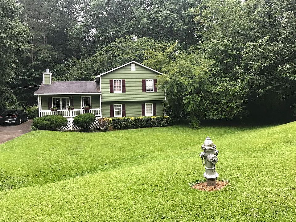 2nd image of 3760 Creekwood Dr