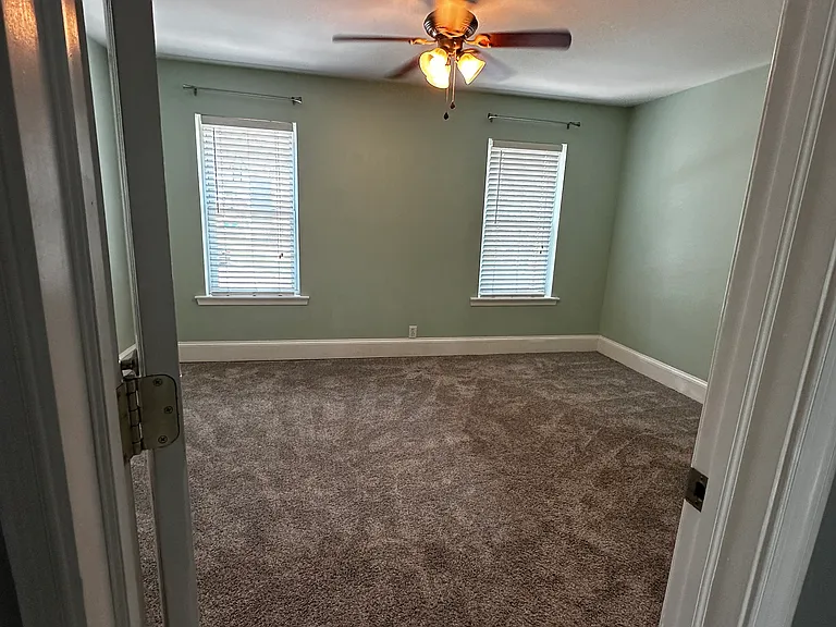 425 Spring Mill Ave — Photo 13