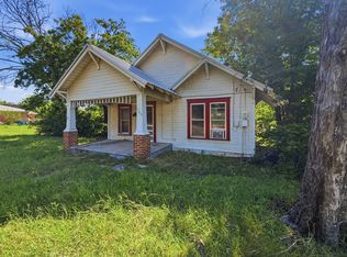 908 S Rice St, Hamilton, TX 76531