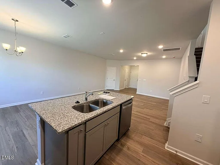 5024 Reader Way — Photo 10