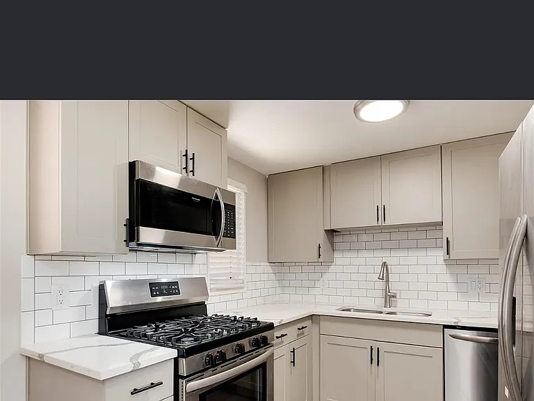 1120 W Oxford Ave — Photo 4