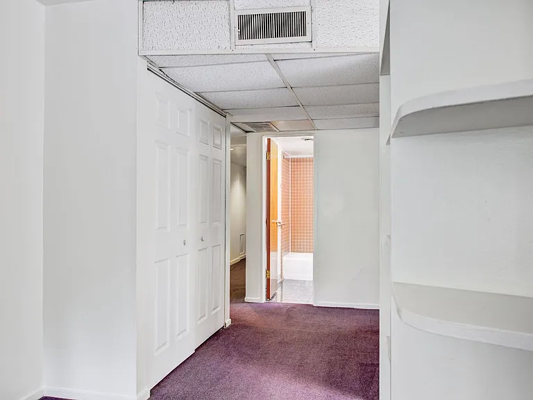 1335 S University Ave — Photo 9
