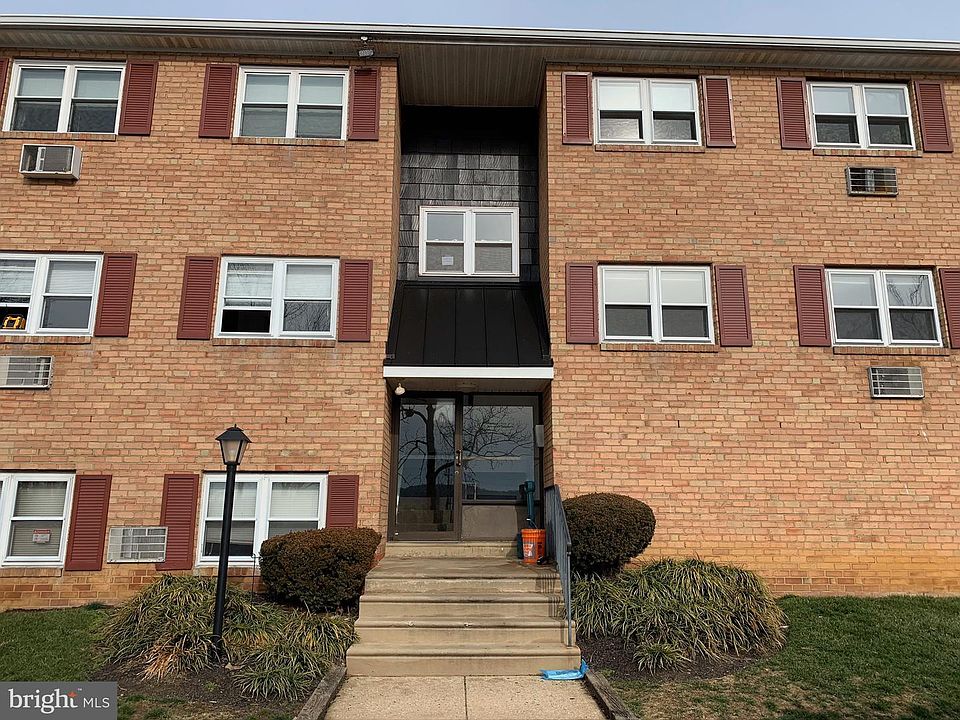 1st image of 335 E Lancaster Ave Unit F10