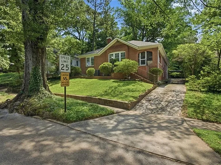 1513 Melrose Dr SW — Photo 28