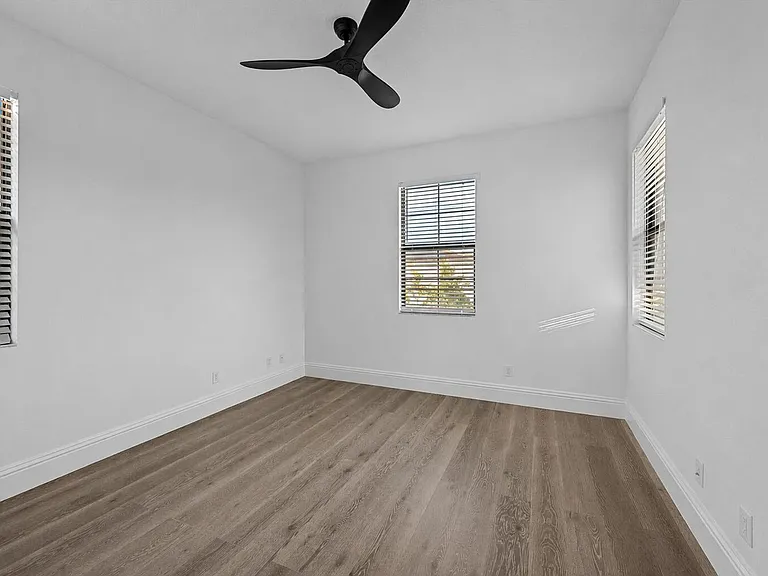 6020 Curie Pl — Photo 7